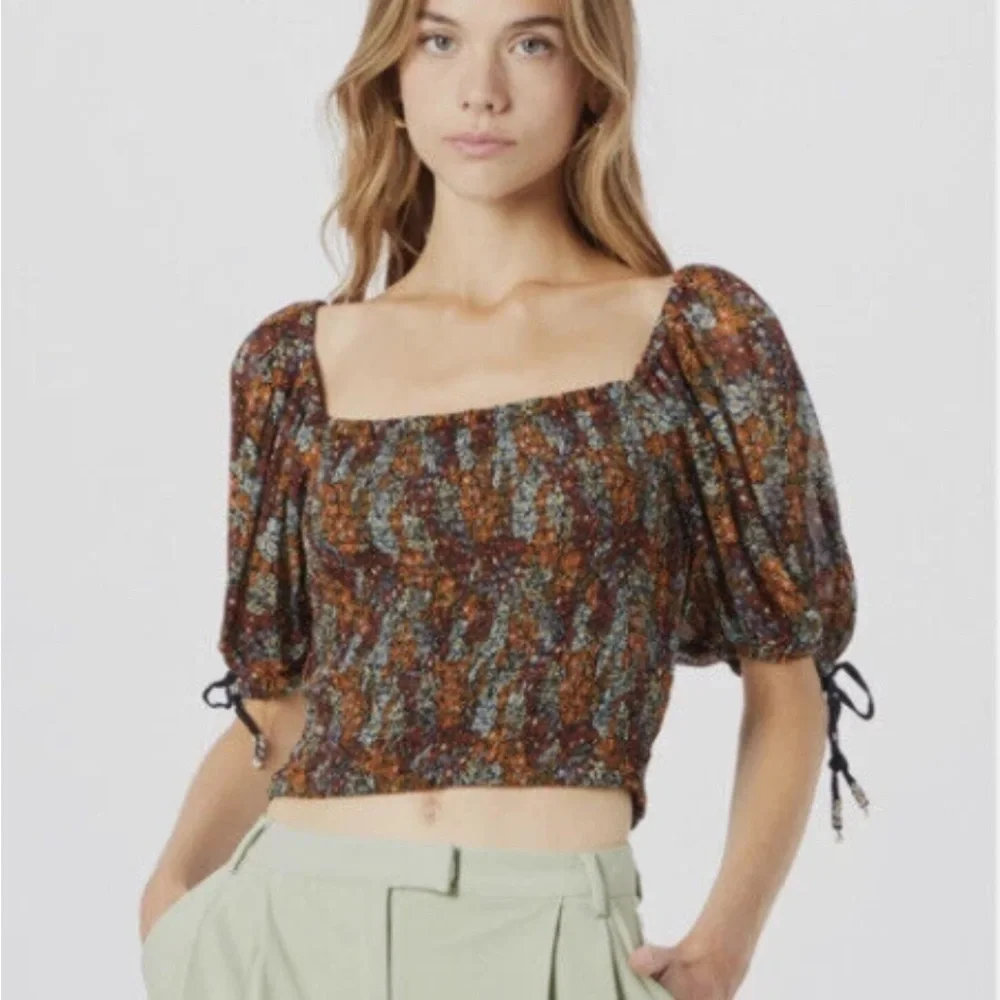 Free People Square Neck Smocked Puff Sleeve Floral Crop Small NWT